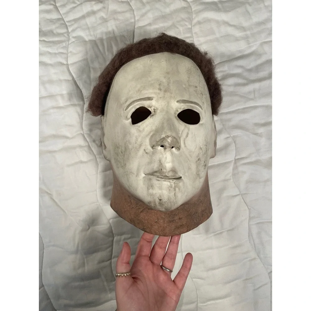 TOTS Trick or Treat Studios Michael Myers Halloween II 1978 Latex Mask
